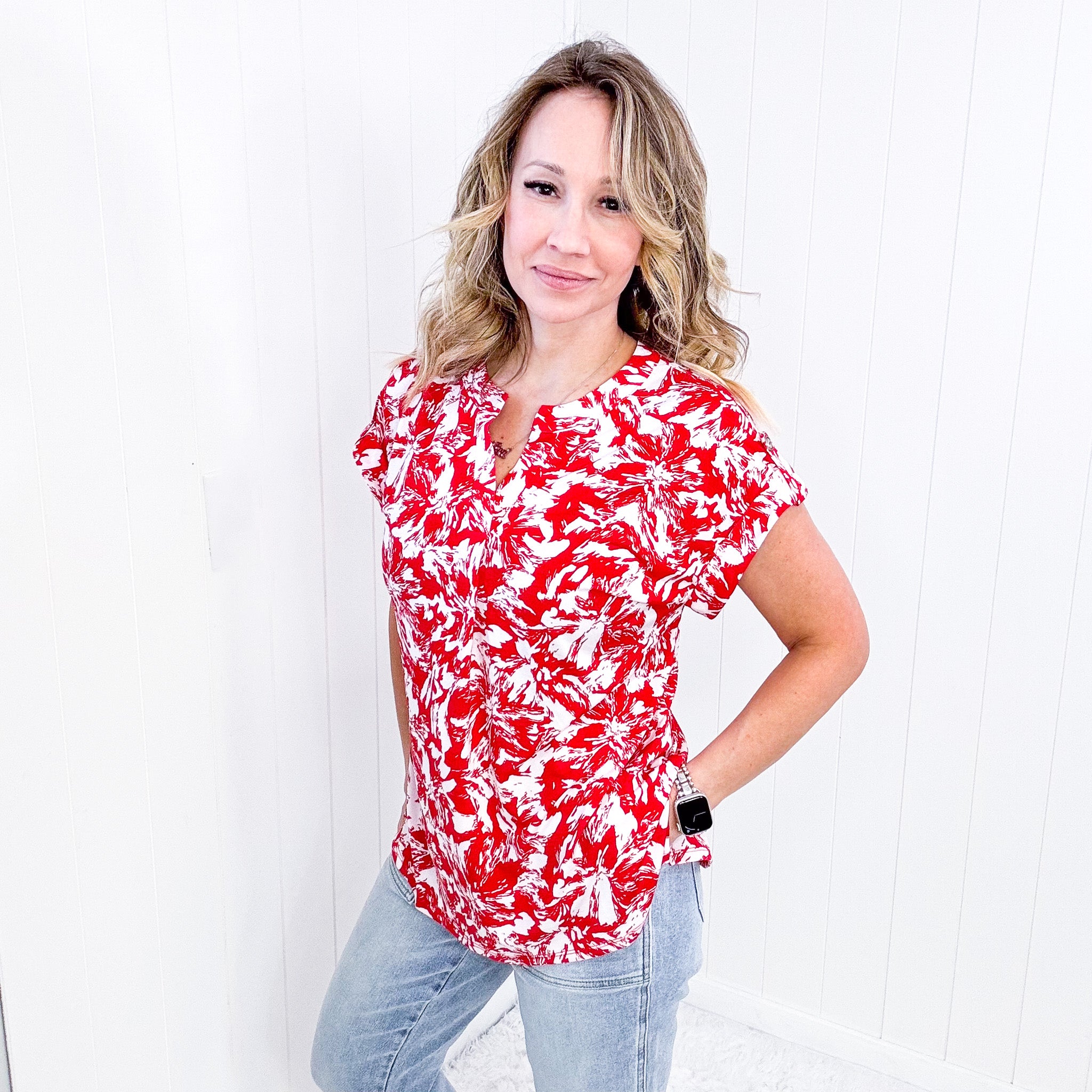 Dear Scarlett Lizzy Cap Sleeve Top in Red Floral