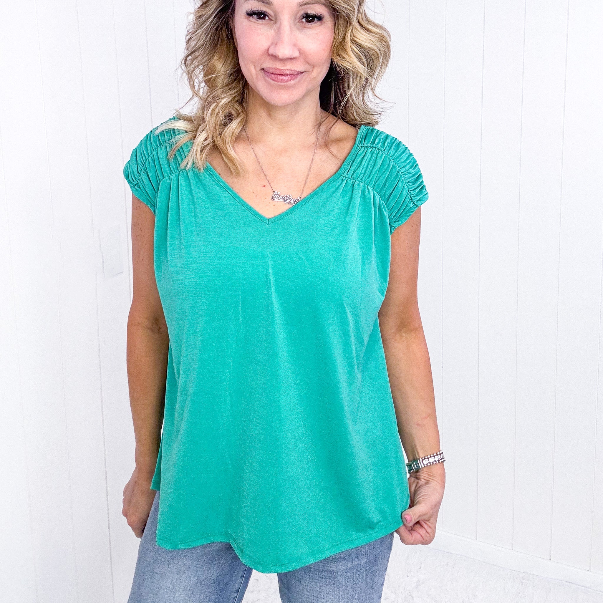 Dear Scarlett Ruched Cap Sleeve Top in Emerald