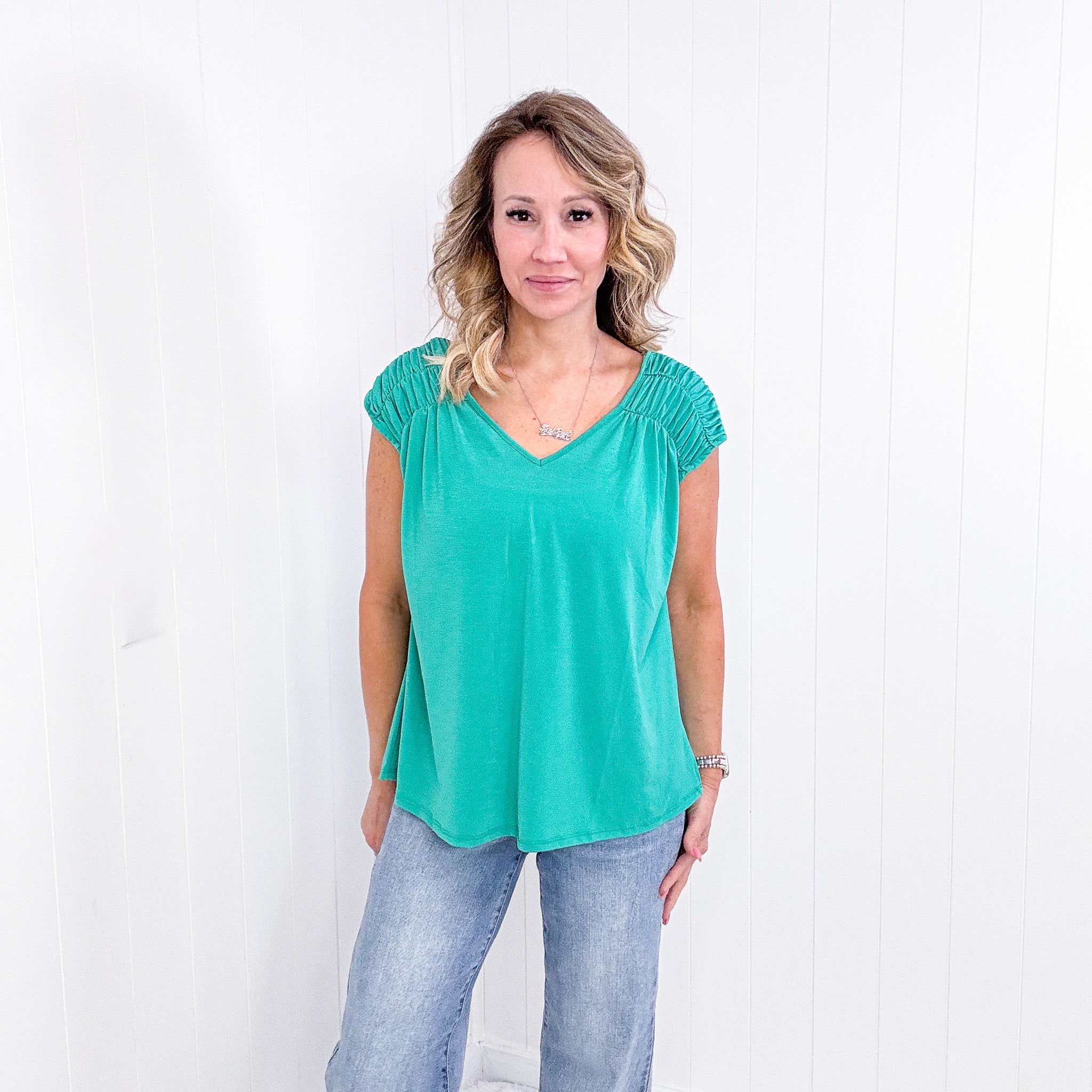 Dear Scarlett Ruched Cap Sleeve Top in Emerald