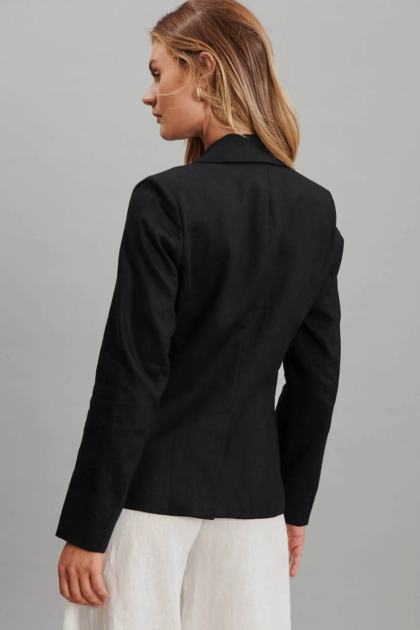 Deborah Blazer In Black Pure Linen