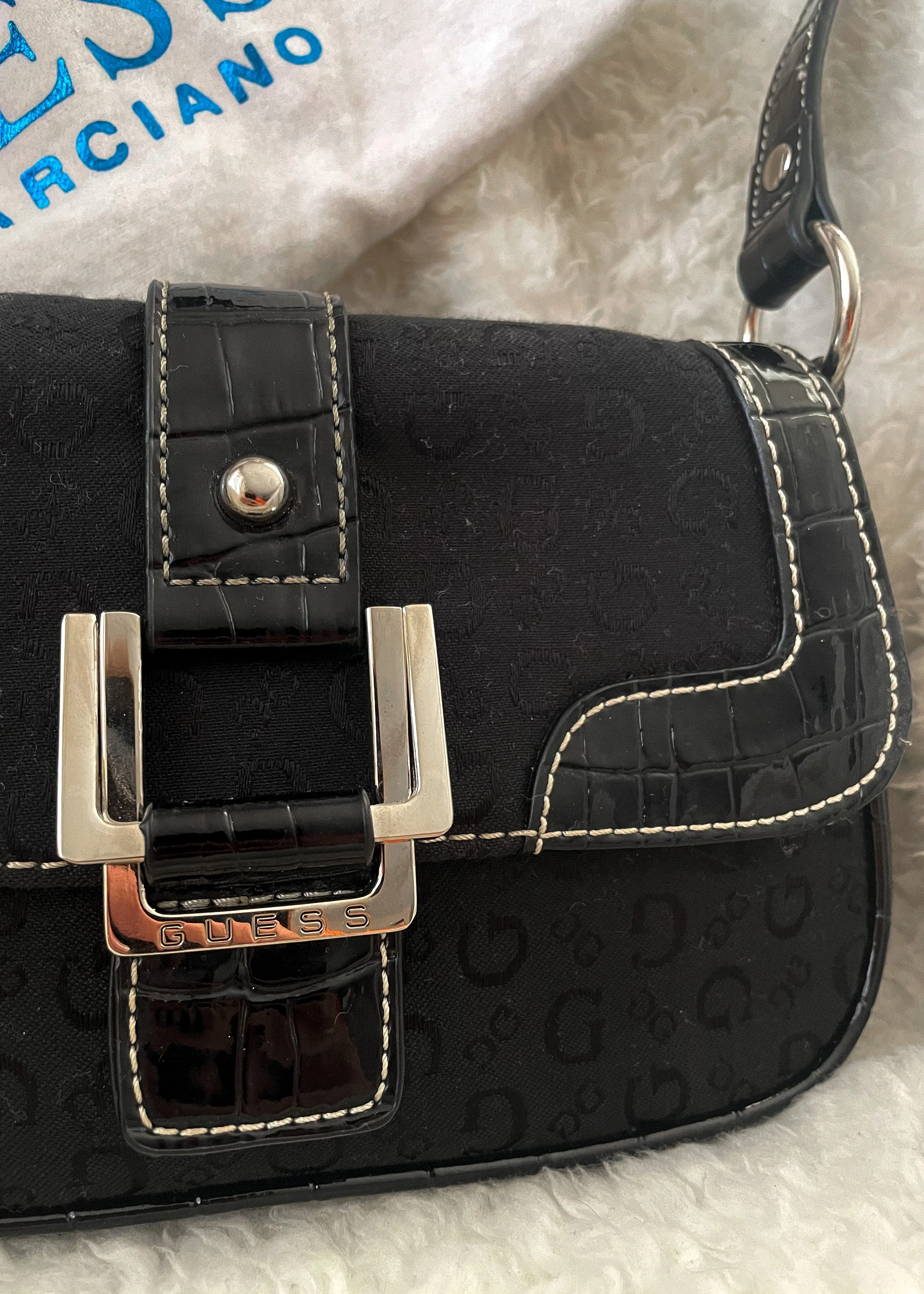 GUESS BAG