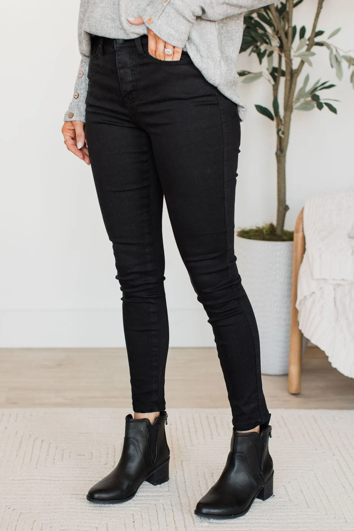 Vervet Skinny Jeans- Lottie Wash