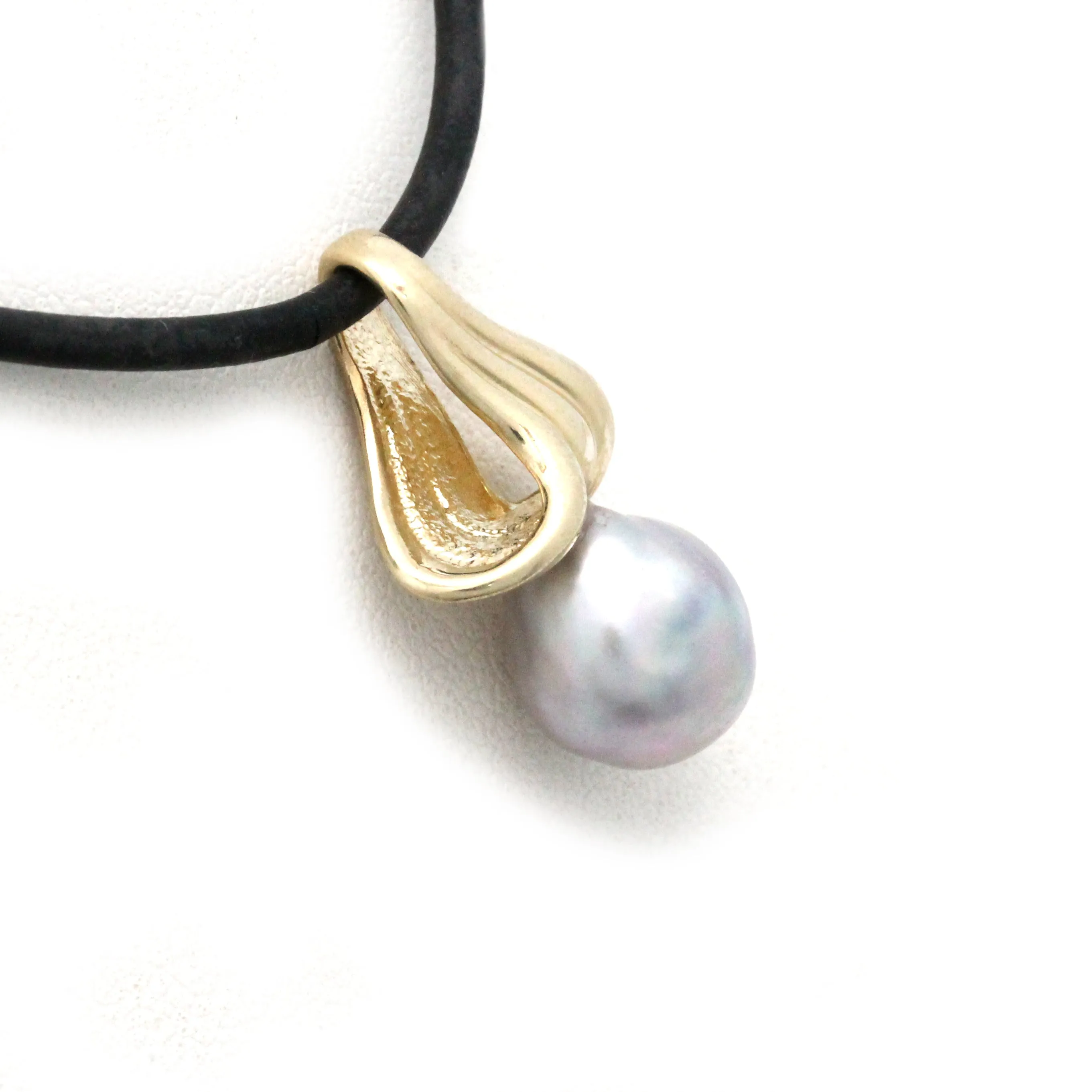 Waves 14K Gold Cortez Pearl Pendant