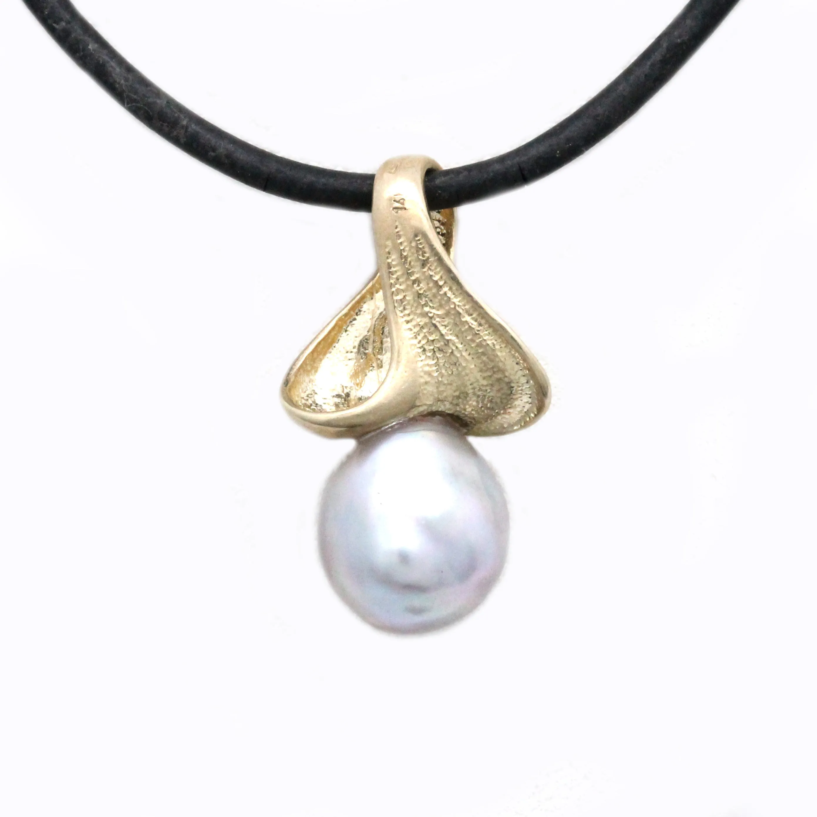 Waves 14K Gold Cortez Pearl Pendant